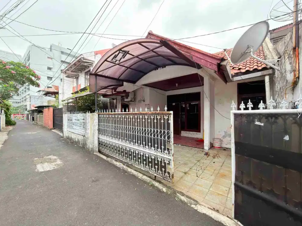 17 JUTA PERMETER! RUMAH HITUNG TANAH DI TEBET