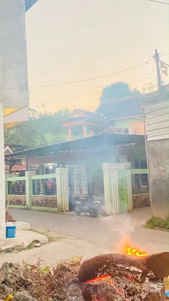 Di jual rumah 2 lantai dengan fasilitas paling memadai