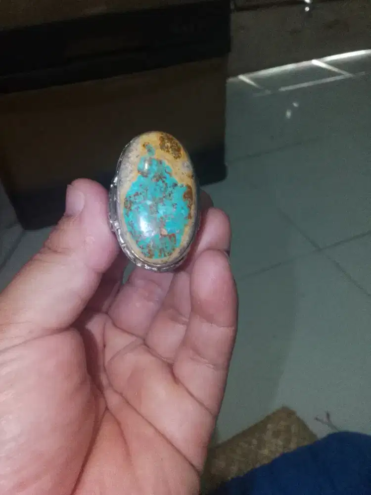 Pirus Persia jumbo lawasan motif Semar