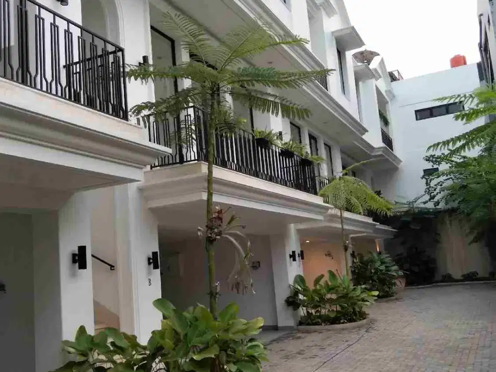 JUAL RUMAH CLUSTER KEBAYORAN BARU JAKARTA SELATAN