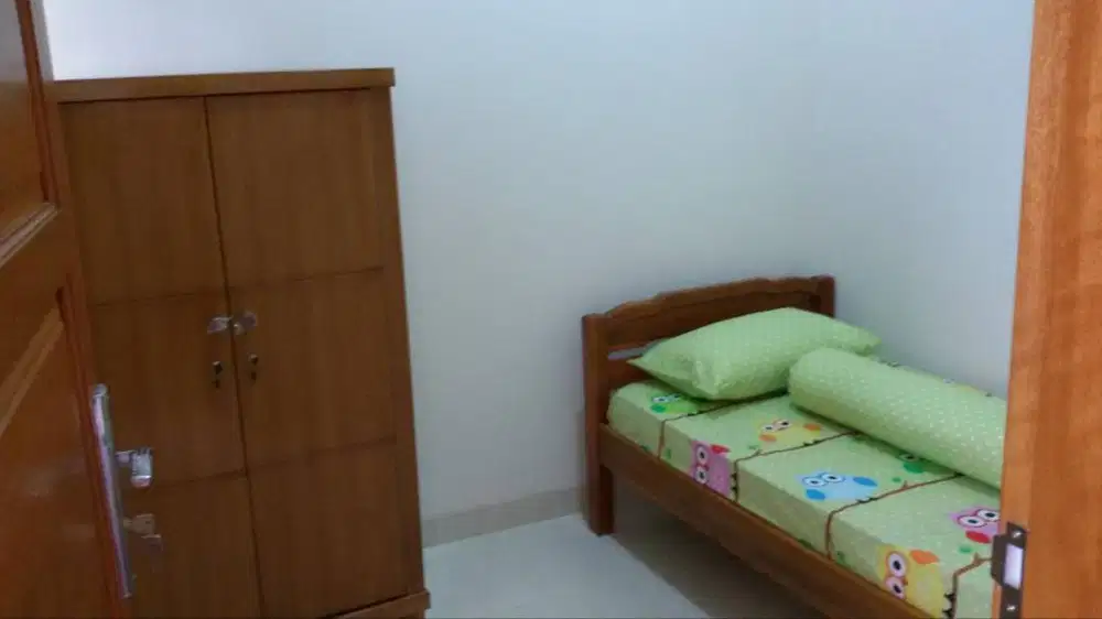 Kost wanita BKT Duren Sawit