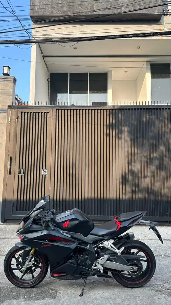 CBR 250RR ABS LOW KM