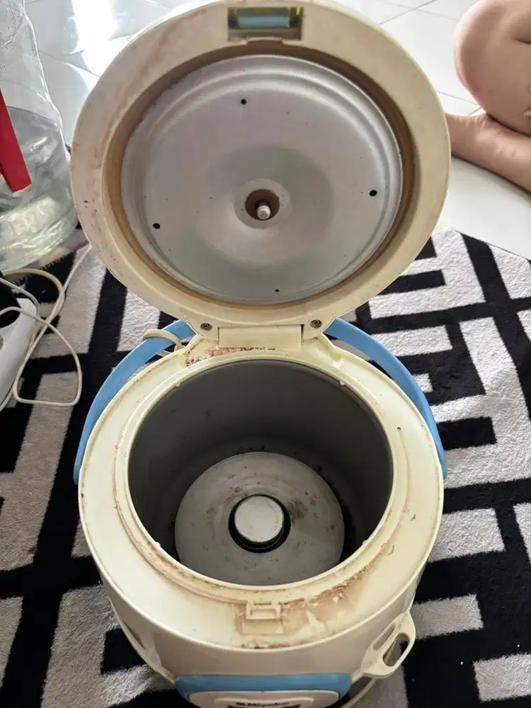 Rice Cooker Miyako