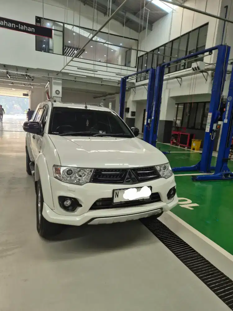 Mitsubishi pajero sport dakar 2013 istimewa low km