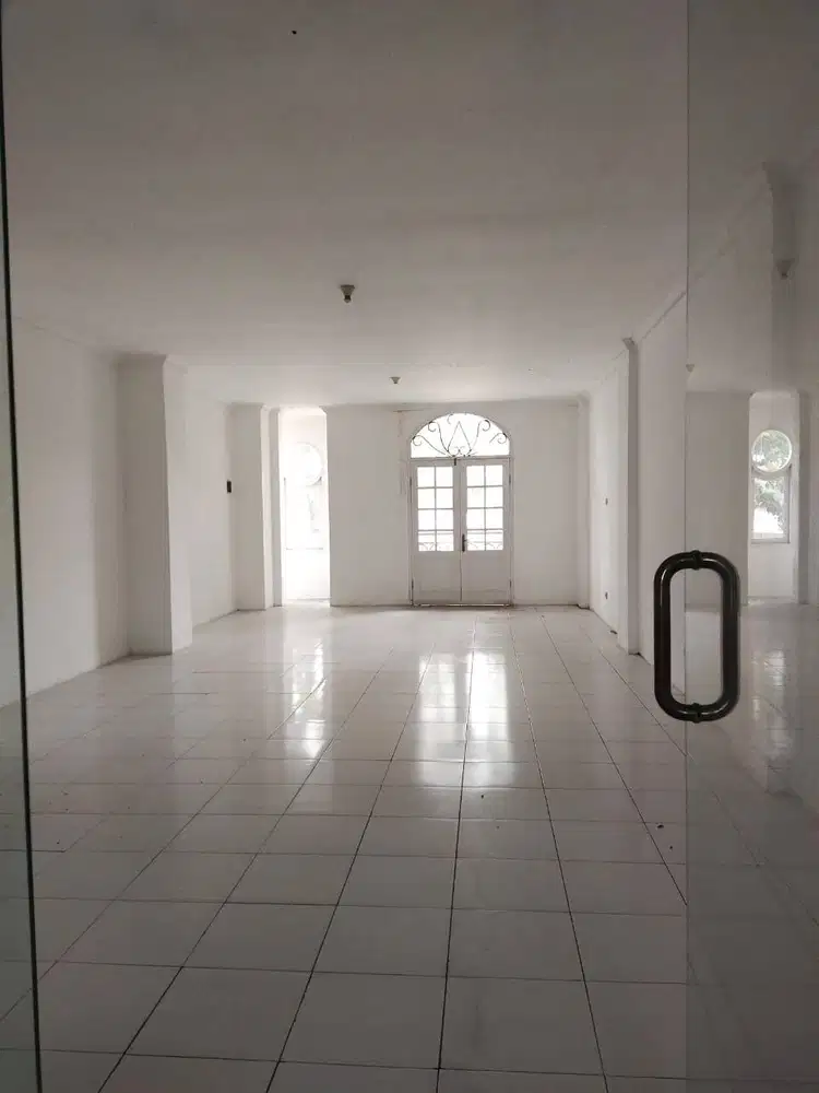 Dijual Ruko di Jl Cihampelas Bandung Lokasi Strategis