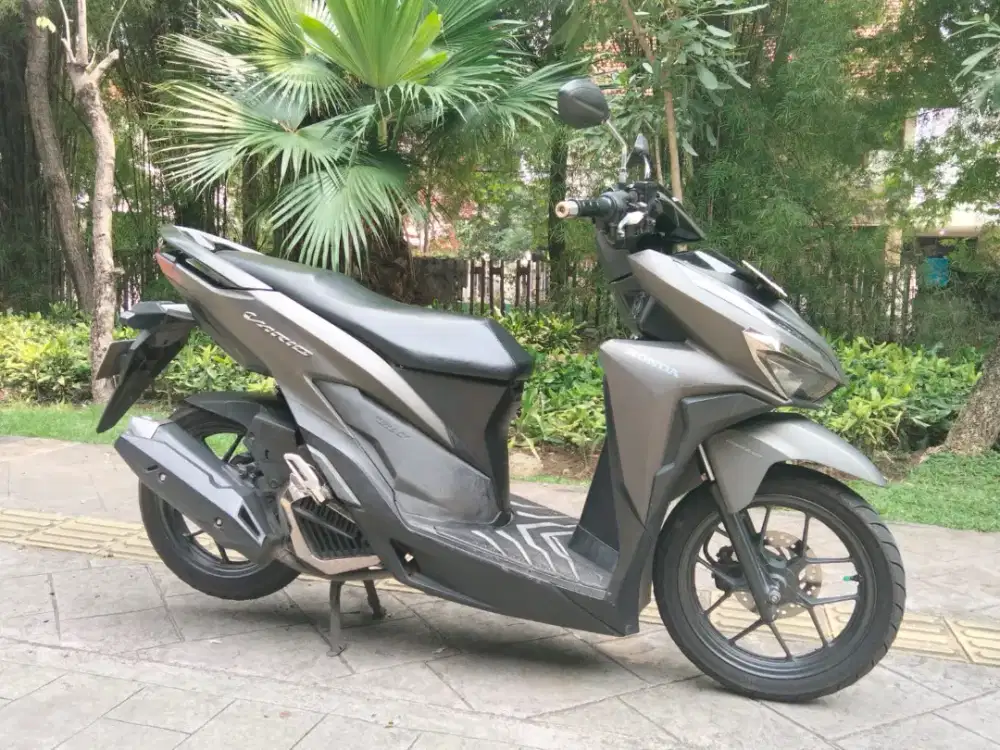 Di jual cepat Honda Vario all New 125 ISS Thn 2019 coklat doff