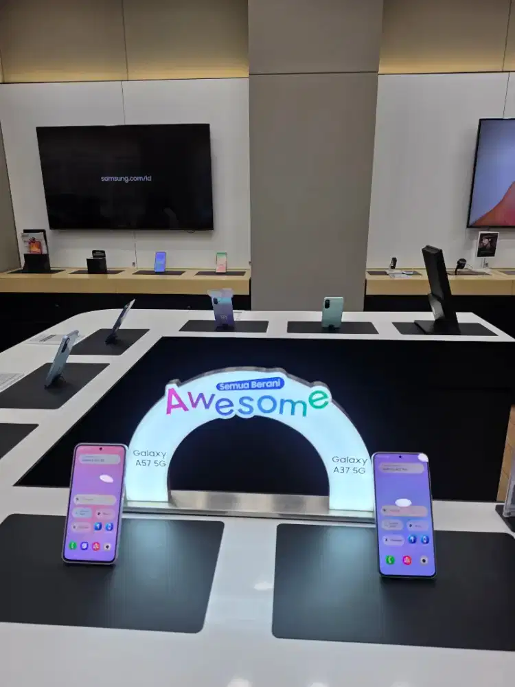 SAMSUNG GALAXY A57