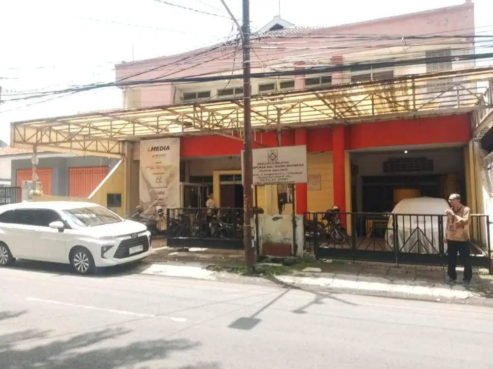 Dijual Lelang Rumah Hitung Tanah di Rungkut Asri Utara Row Jalan Lebar