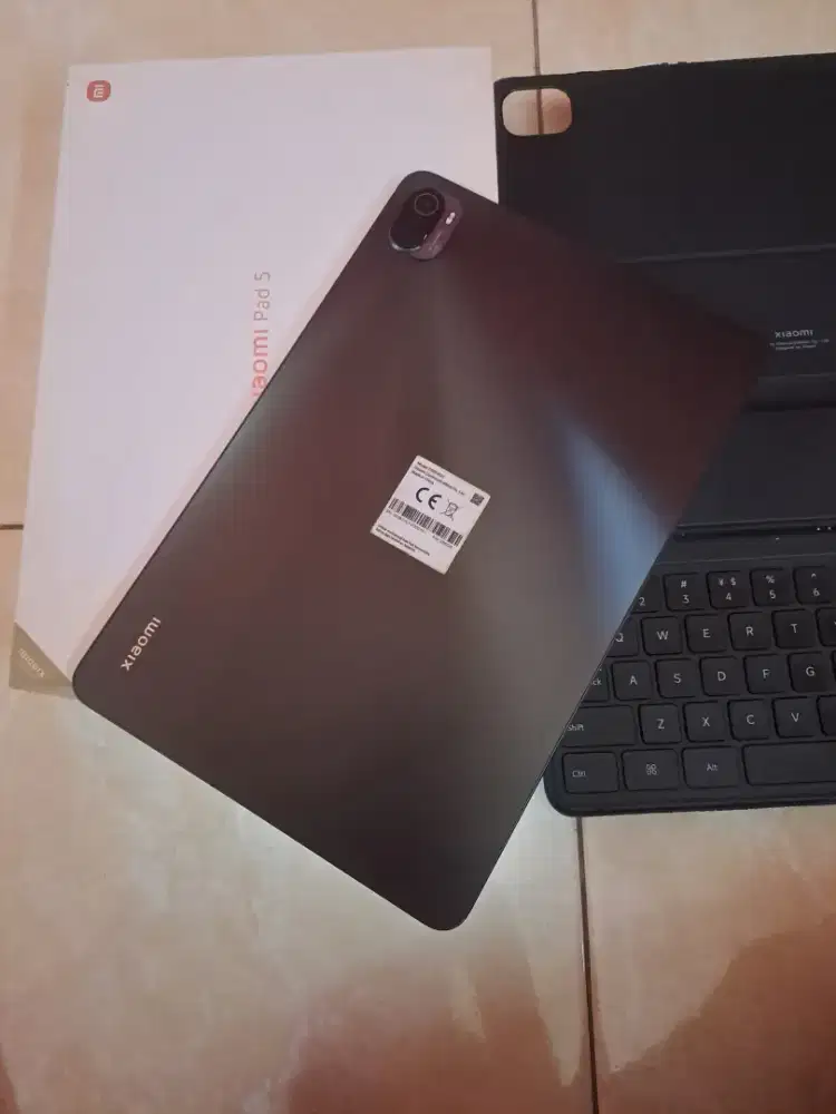 xiaomi pad 5 6/256fullset plus keyboard ori
