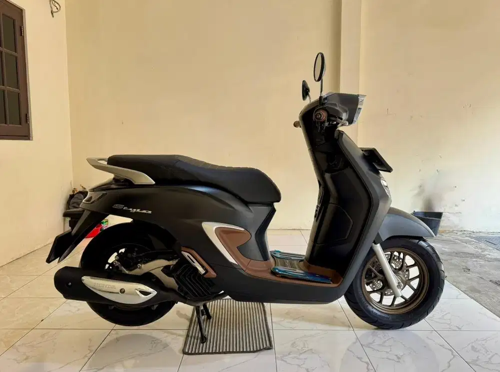 Honda Stylo 160 ABS KM 900 Perak MULUSSS Pajak Panjang