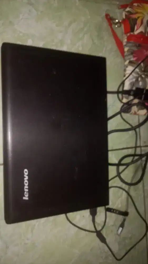 Jual murah Laptop 900 Nego (Lenovo G405)