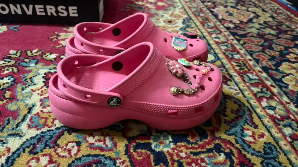 crocs dan jibbit