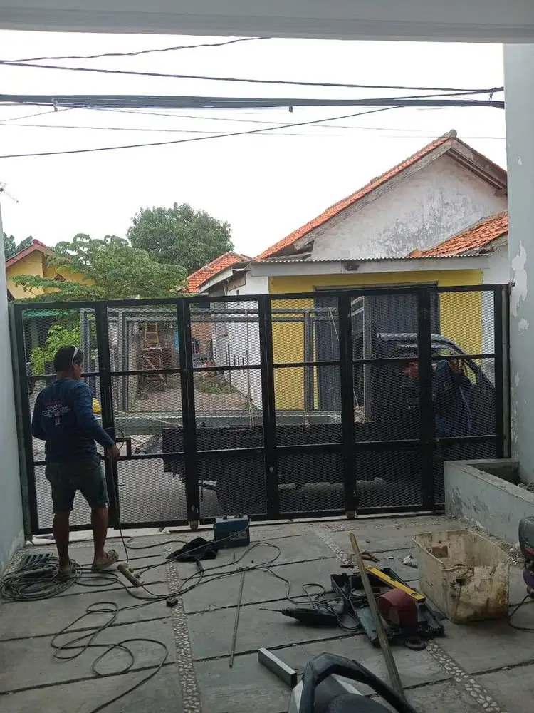 Rumah Dijual 3 Lantai