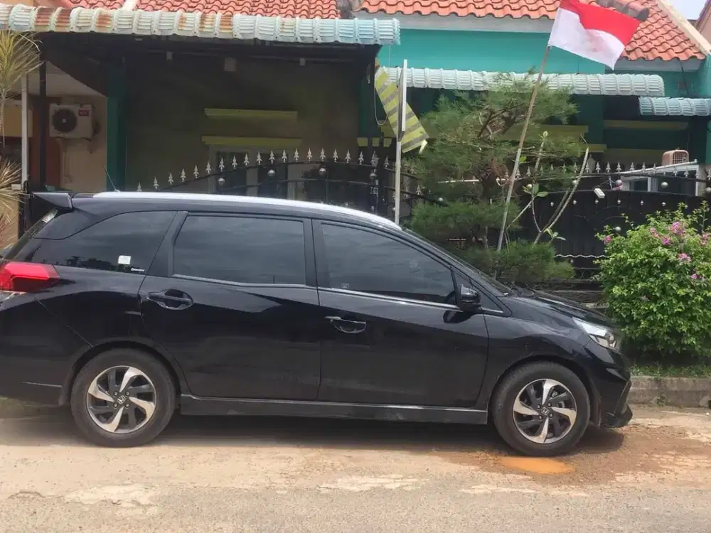 disewakan rumah baru 3kamar tidur 2kamar mandi full furnish lokasi strategis