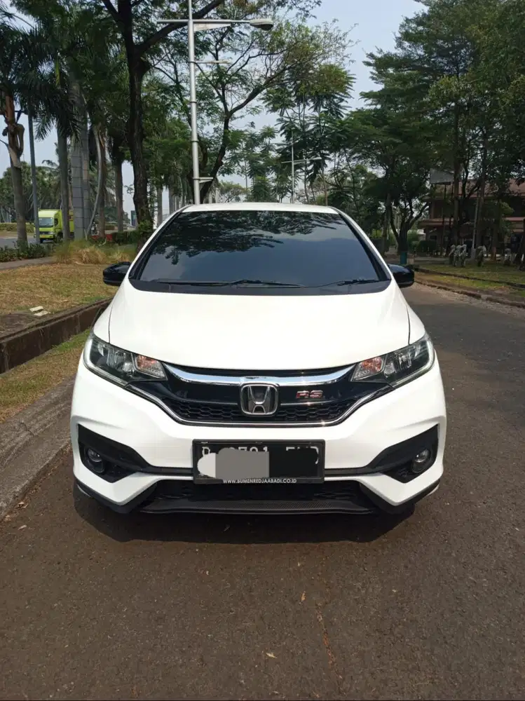 HONDA JAZZ RS AT 2018 PUTIH