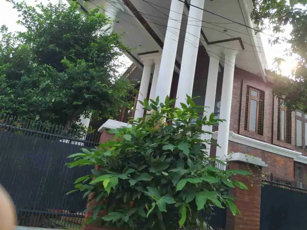 Rumah Dijual di Dalam Komplek Tangerang