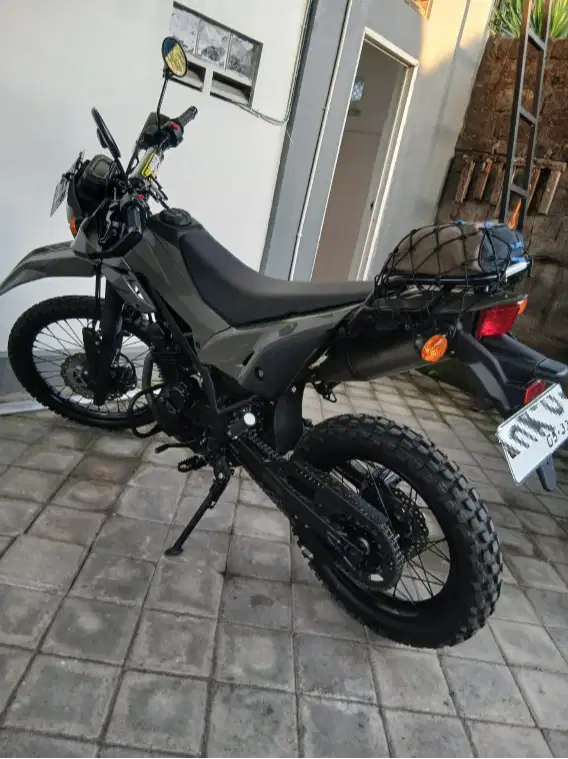 Kawasaki KLX 250 Tahun 2026 – Like New! Odo 600 KM, Tangan Pertama