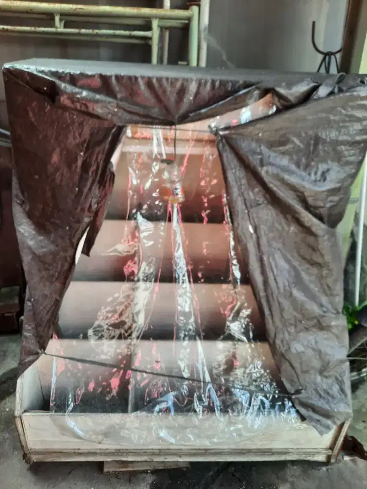 RAK KAYU PAPAN DENGAN UKURAN 1.5MTR X 2MTR
