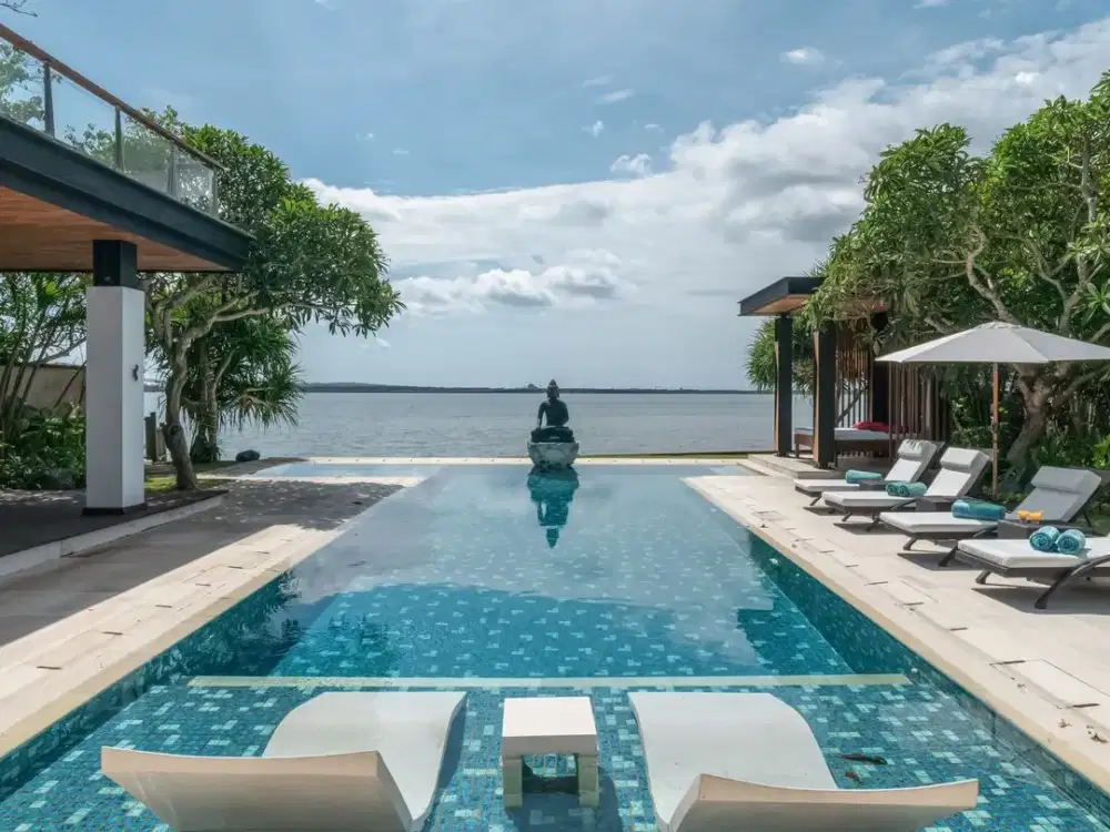 LUXURY VILLA 2 LANTAI DI TANJUNG BENOA NUSA DUA DEKAT PANTAI