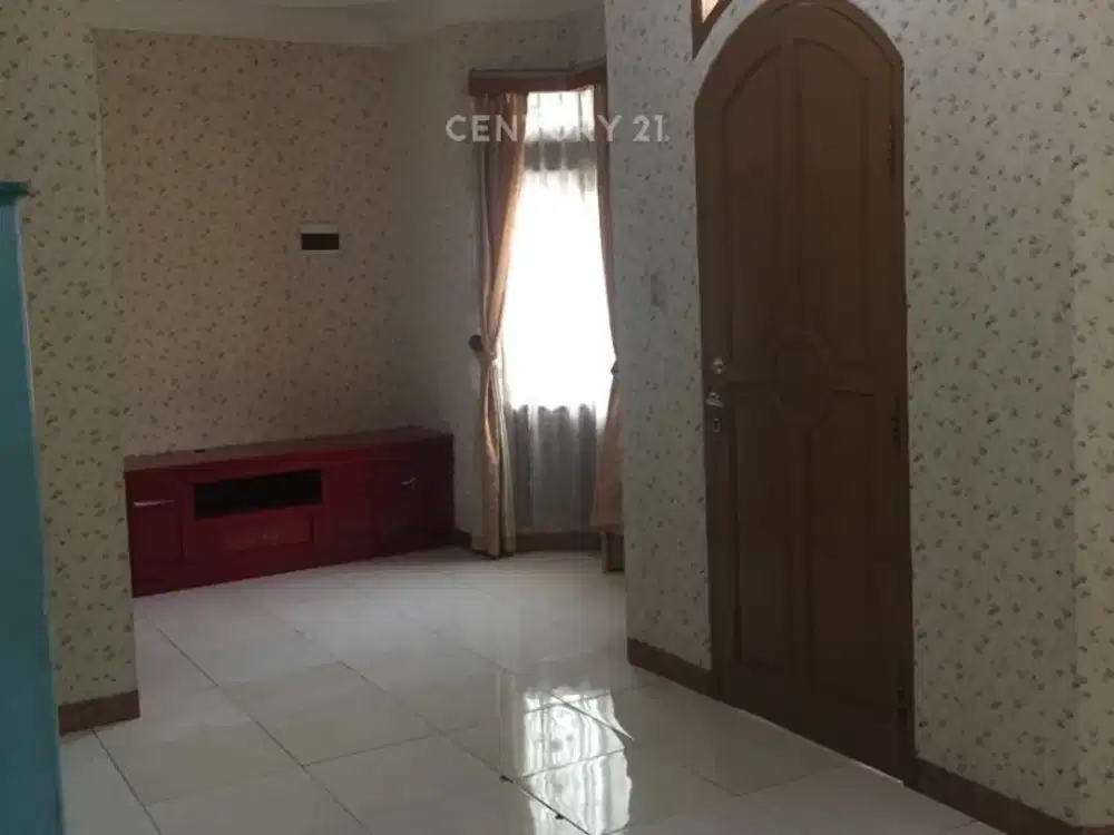 Disewakan Rumah 2 Lantai Di Eramas 2000 Jakarta Timur