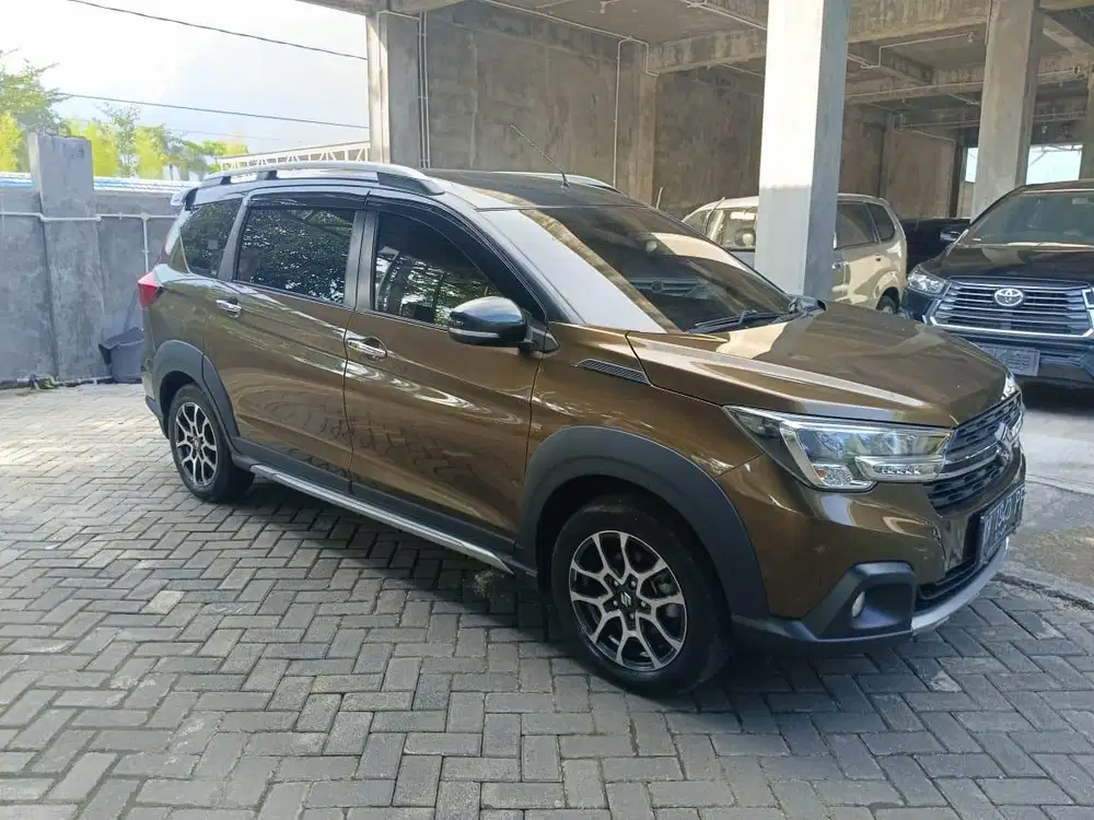 SUZUKI XL7 ALPHA 2021 AT COKLAT