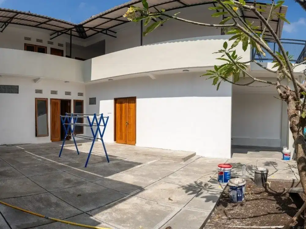 Rumah Luas dengan 4 Kamar Tidur Dijual di Pering, Gianyar Area