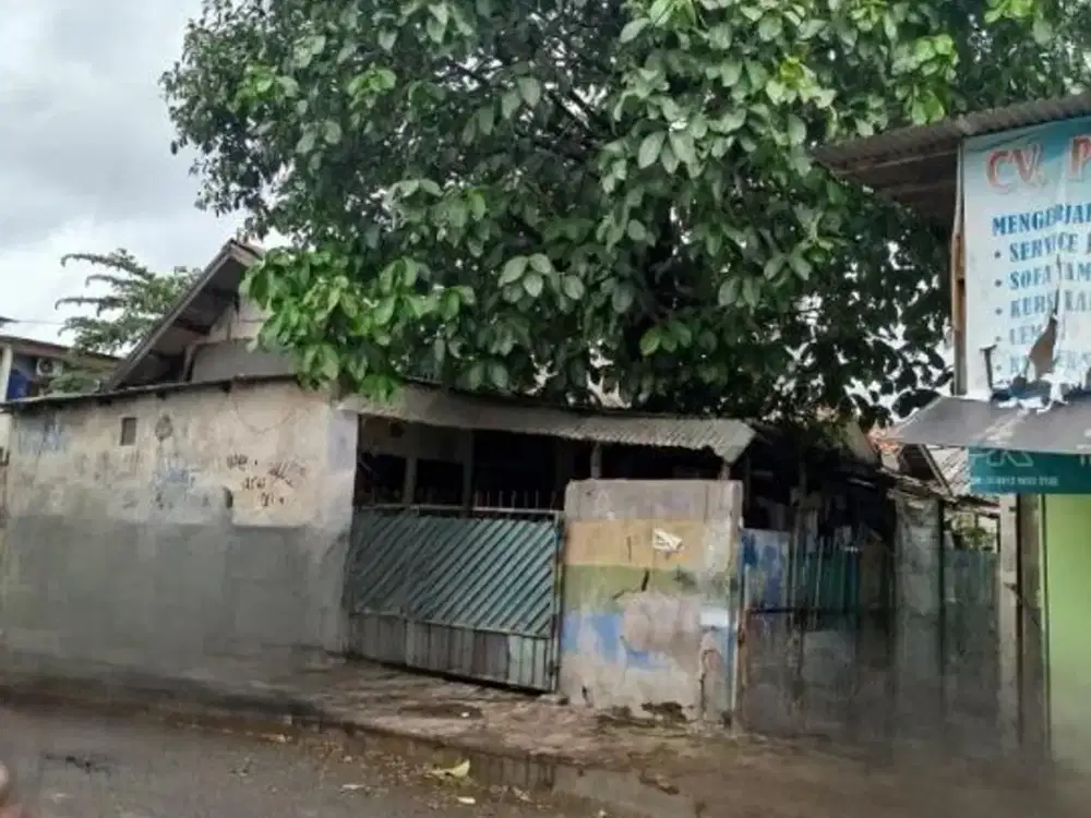 Di Jual Rumah Tua Hitung Tanah Lokasi Strategis Depan Jalan Raya di Kemanggisan, Jakarta Barat