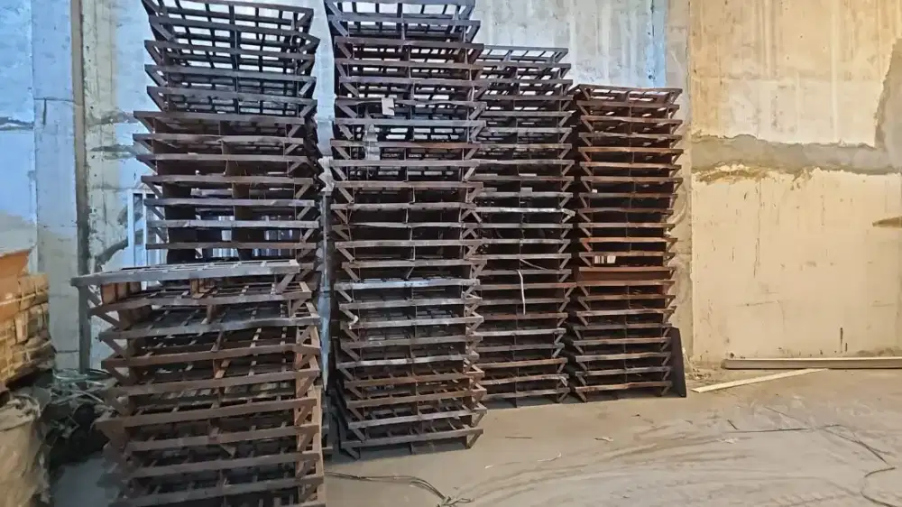 Pallet besi 100x80 second