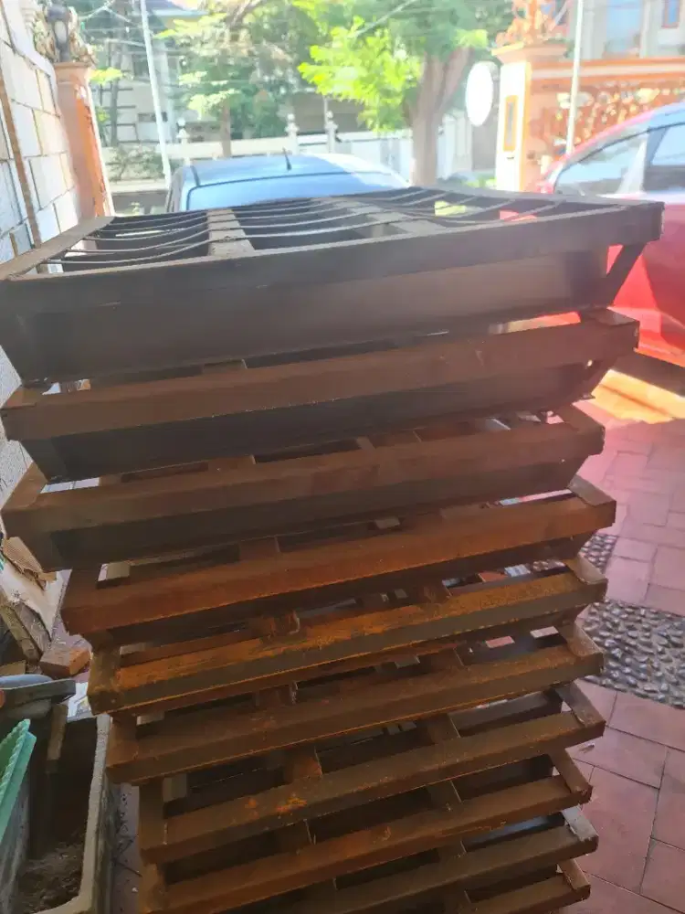 Pallet besi 100x80 second