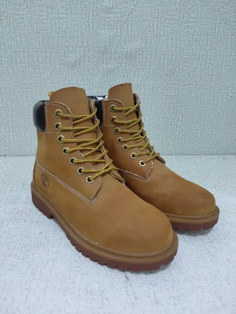 Timberland boot icon ala ala
size 40 insole 25cm