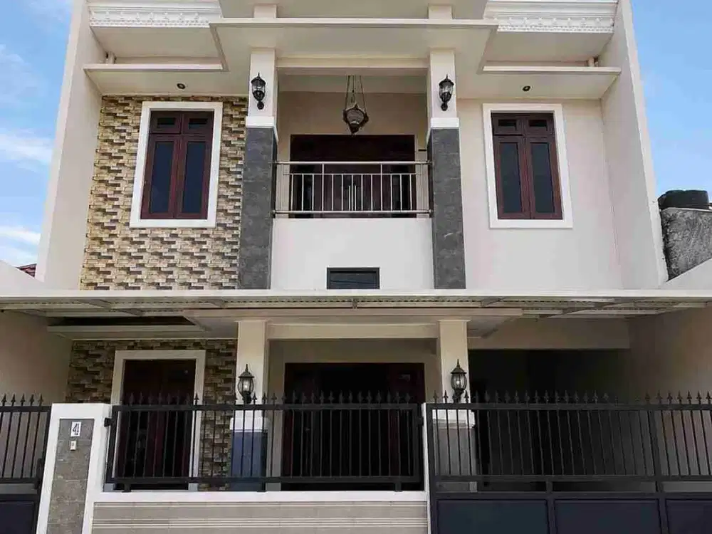 Rumah Mewah 2 Lantai Gentan Solo | SHM | 3 KT | Kitchen Set | Siap Huni