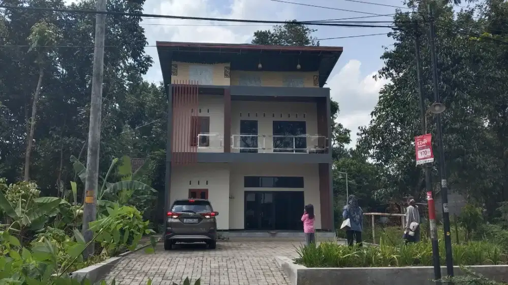 Di sewakan rumah 2 lantai