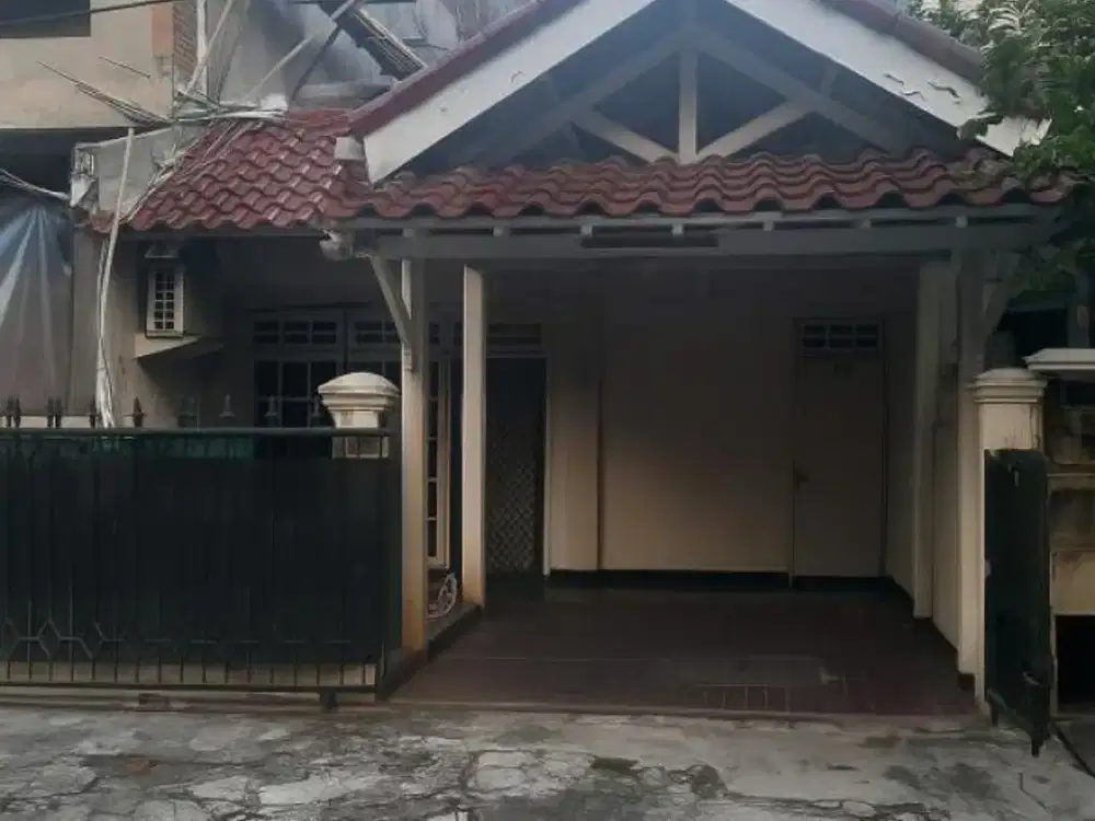 Rumah di pondok Indah jakarta selatan