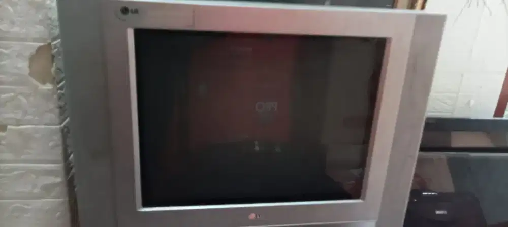 Tv tabung  Merk LG