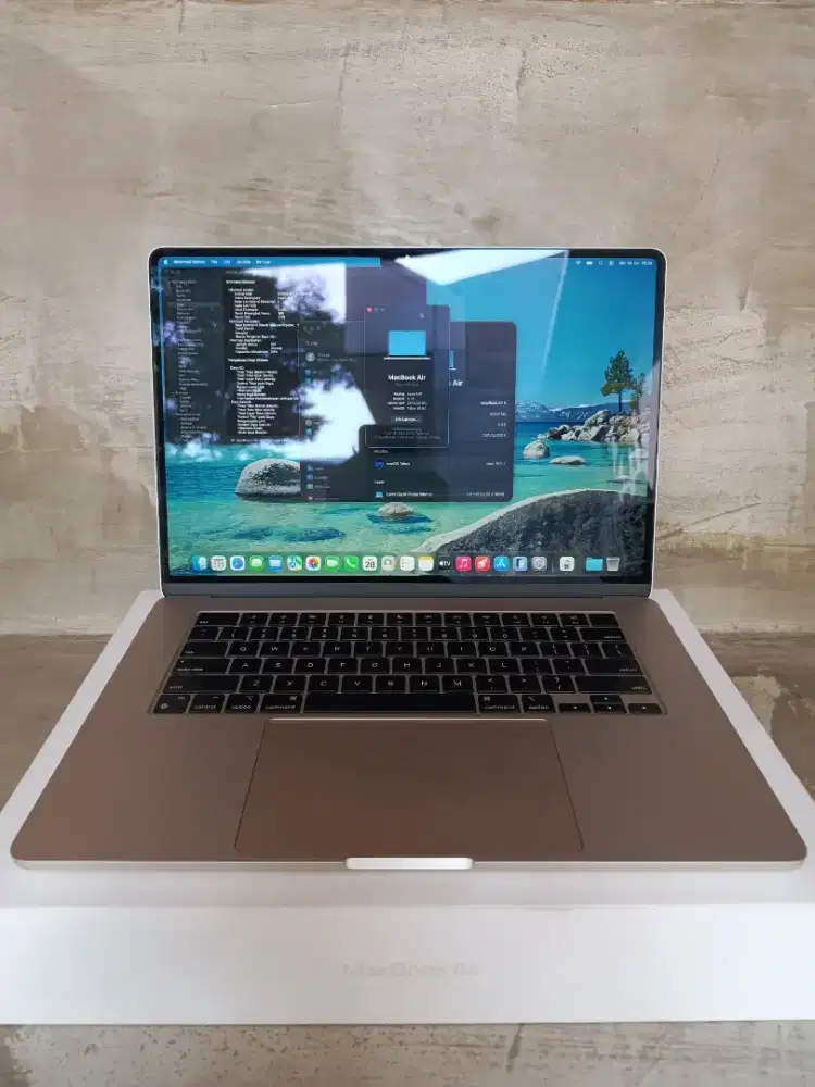 Macbook Air M2 15inch starlight iBox 8/256