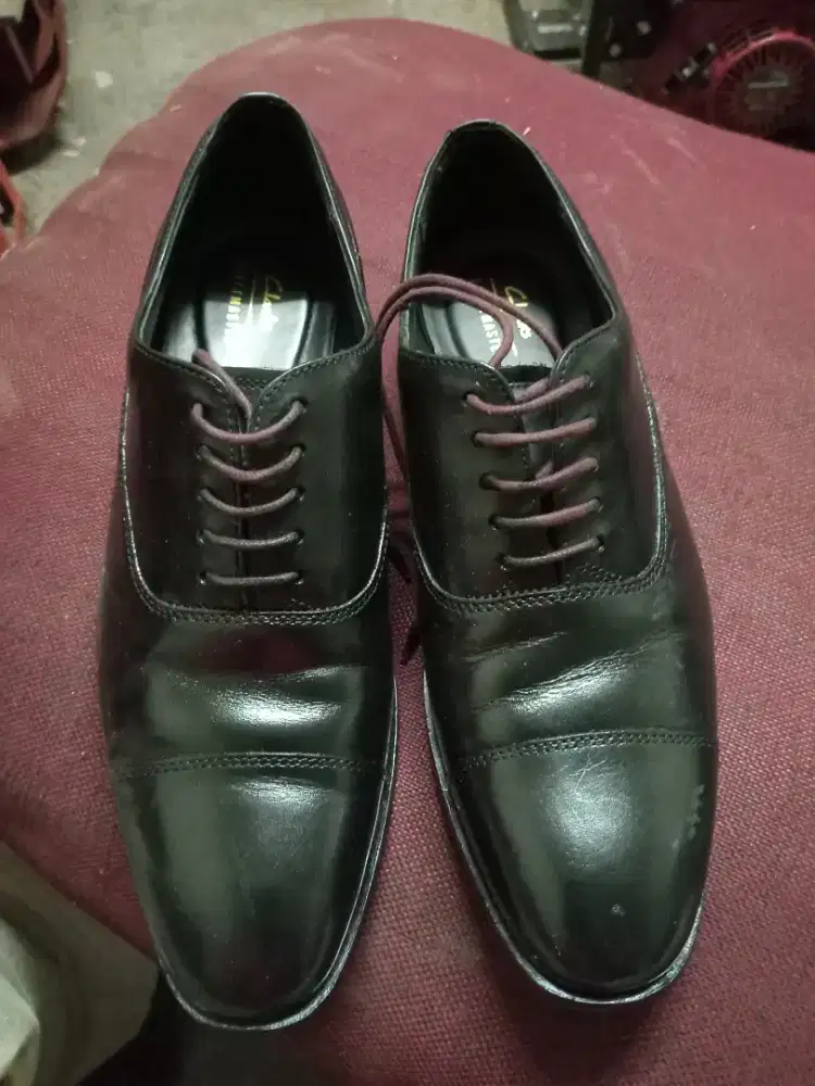 Sepatu clarks size42