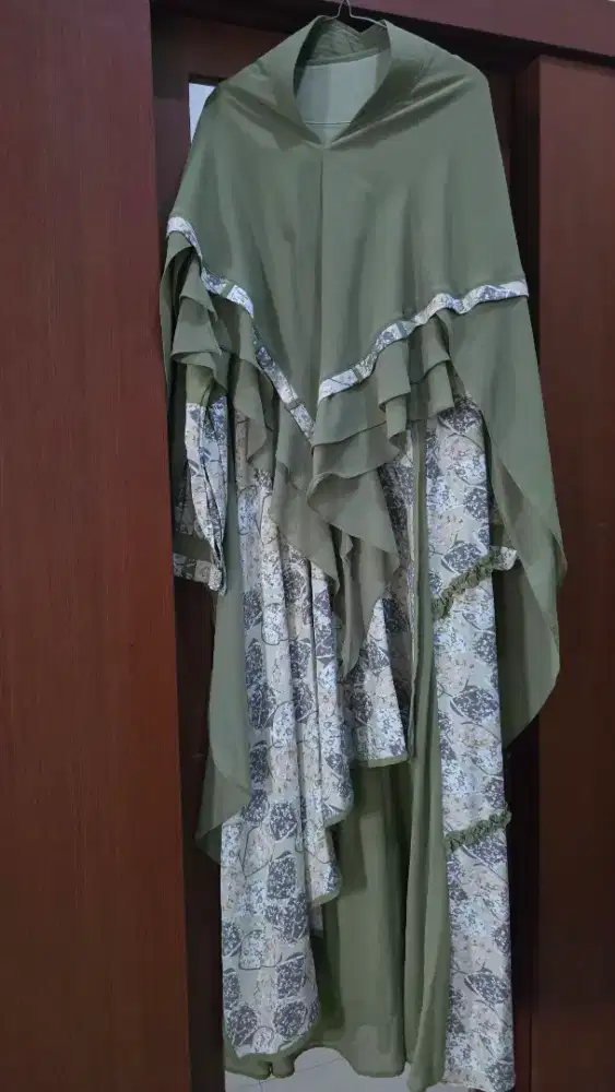 Gamis muslim wanita