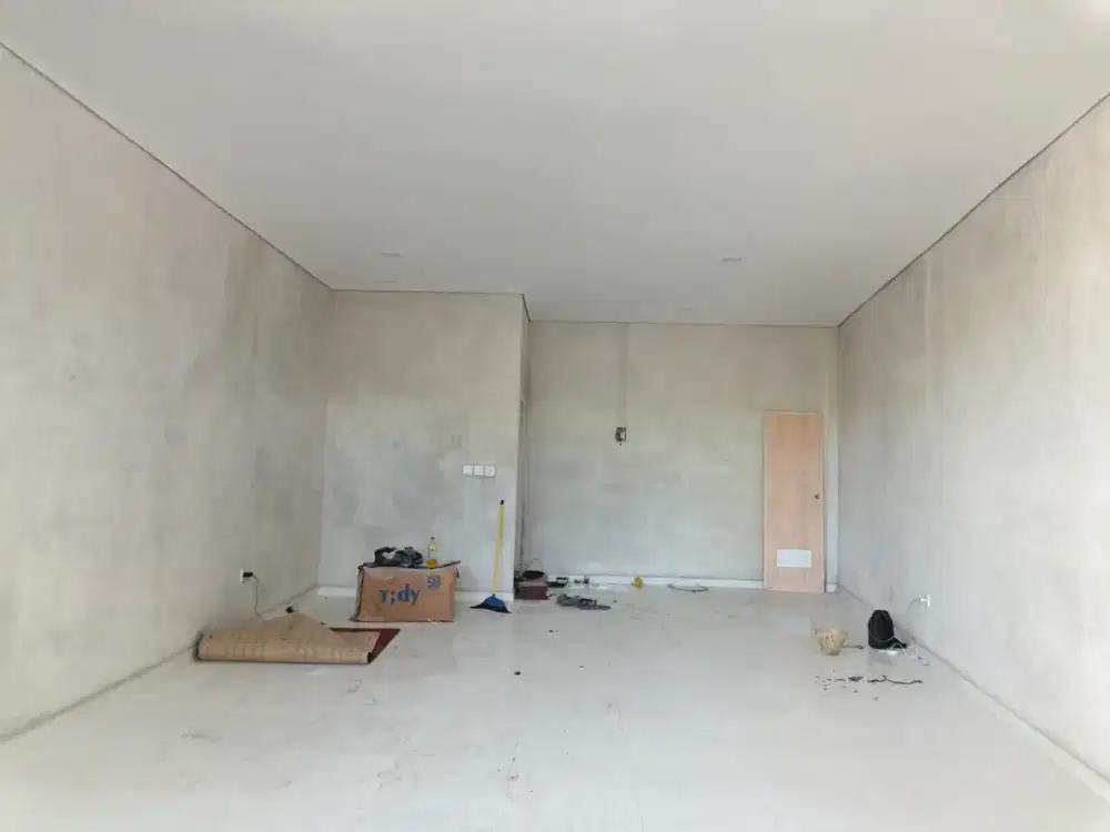 TOKO BRAND NEW DISEWAKAN DI JALAN RAYA LEGIAN - LOKASI PRIME