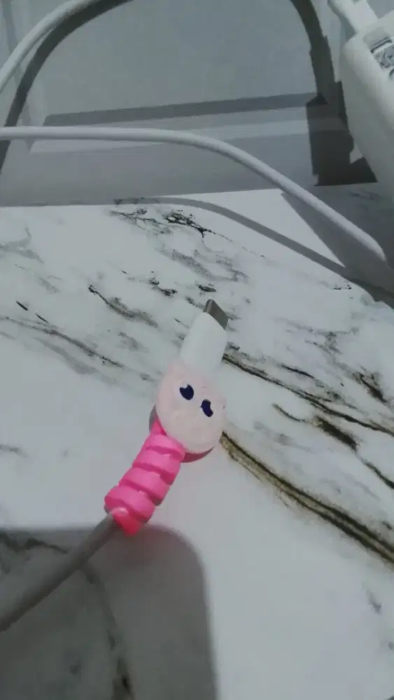 Pelindung kabel Charger handphone lucu