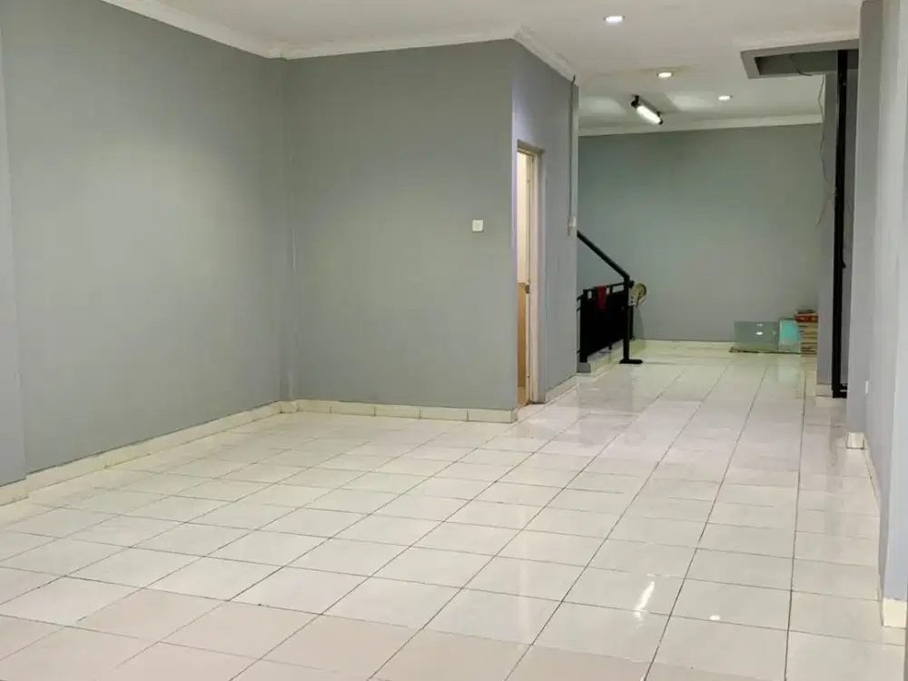 Ruko Mewah Full Renovasi 3lantai Di Hawaii City Resort  - Cengkareng - Jakarta Barat