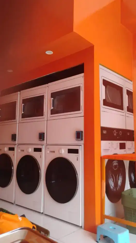 Jasa laundry Self Service dan Full Service