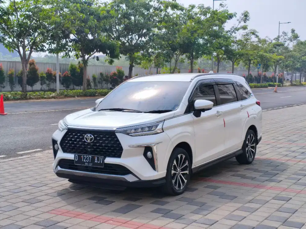 Toyota Avanza Veloz Q TSS matic 2022 Warna Putih