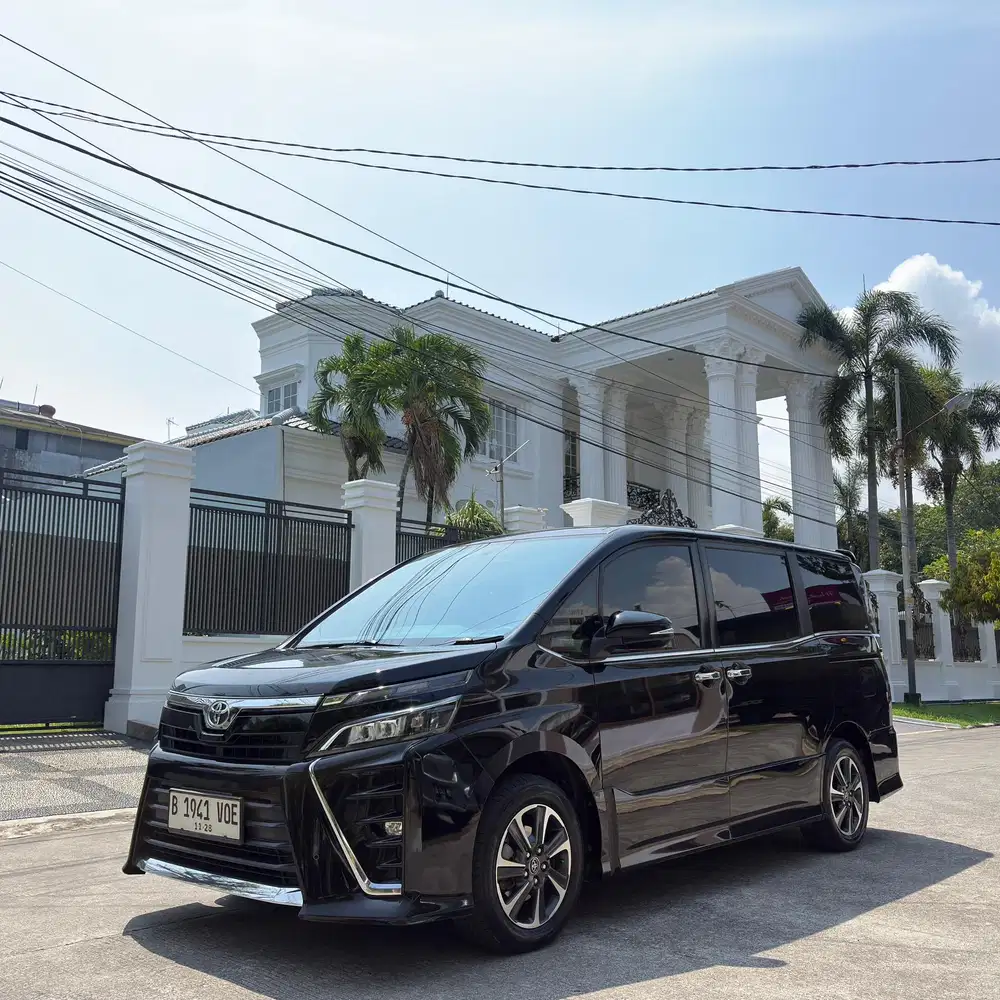 Toyota voxy limited sunroof 2018 istimewa