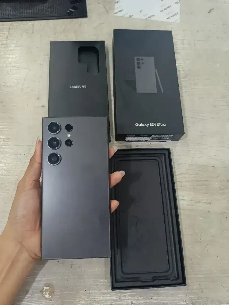 Samsung S24 Ultra 12/512