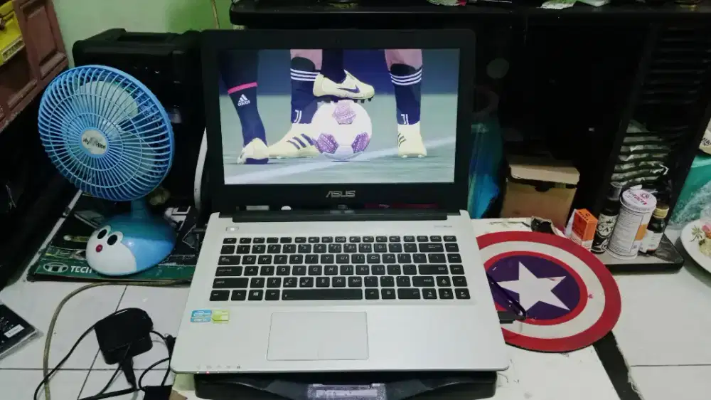 Laptop ASUS Core i3 + RAM 8 Gb + Storage 500 Gb + Dual VGA NVidia 4 Gb