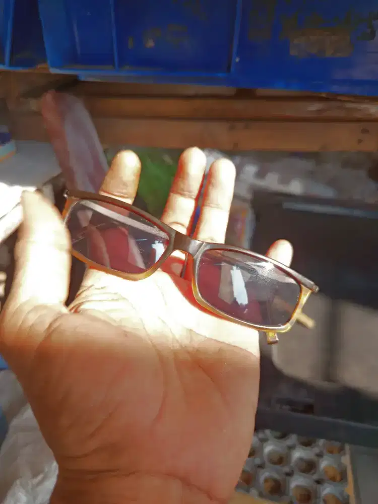 Mercedes Benz kacamata preloved vintage lensa normal