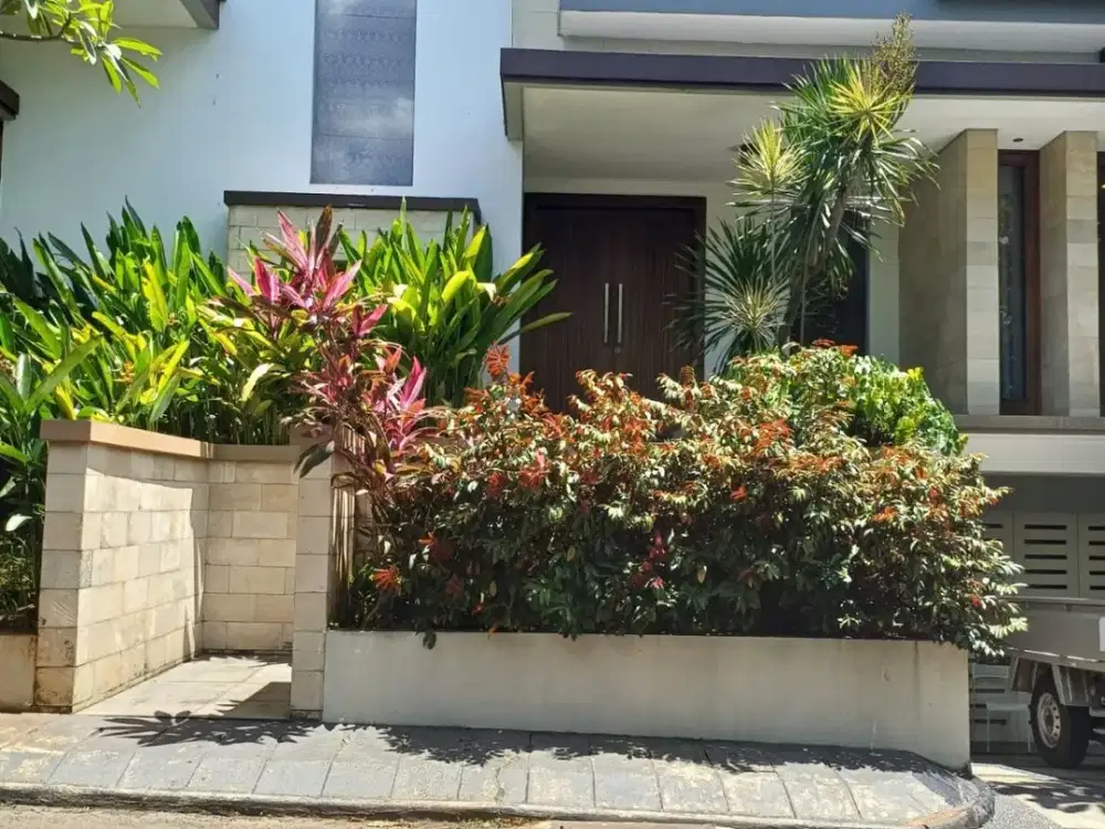 Rumah Bagus Strategis Area Pejaten Jakarta Selatan