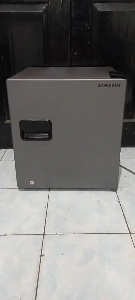 Kulkas samsung mini
