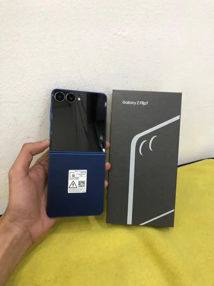 Samsung z flip 7 5g 12/256gb