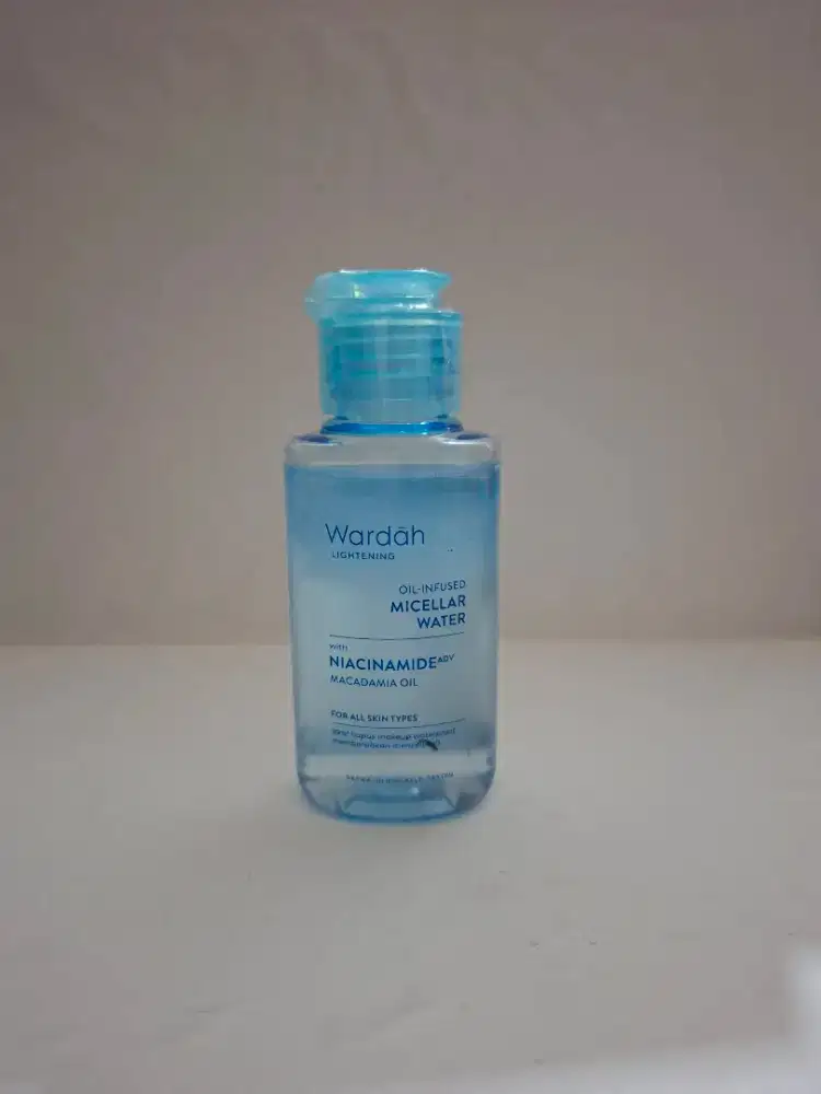 HARGA PROMO: Wardah Lightening Oil Infised Micelllar Water (55 ml)